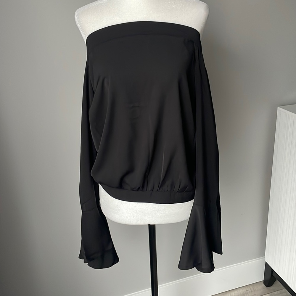 Off Shoulder Black Blouse 🖤